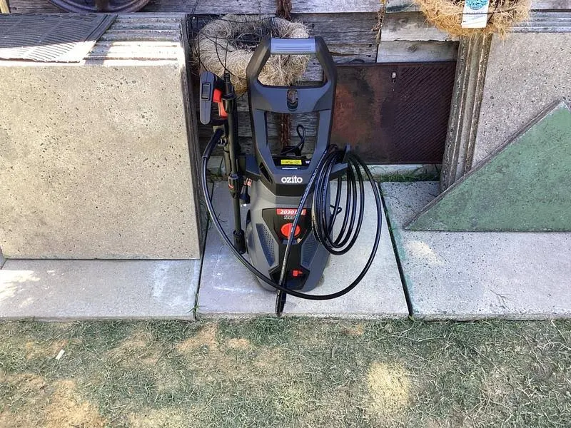 view of our own purchase testing ozito 1800w 2030psi high pressure washer budget pressure washer australia unboxing package arrival several weeks to months